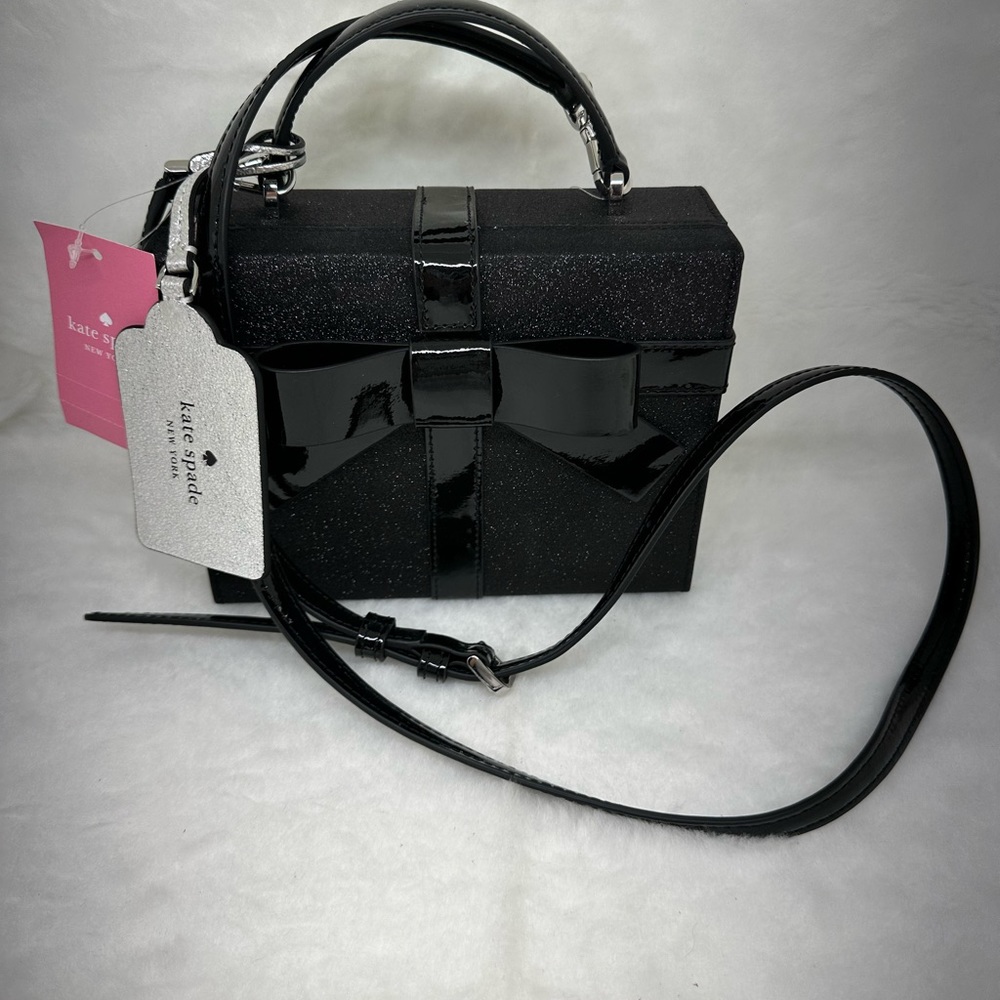 ✨💖NWT Kate spade wrapping party gift box K5998